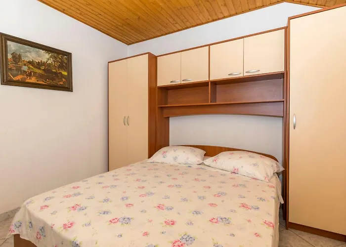 House Santa Barbara Nyaraló