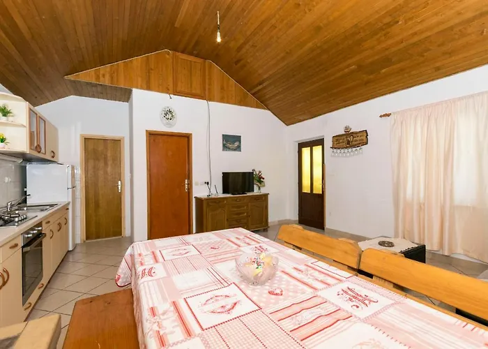 House Santa Barbara *